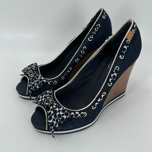 COACH TWIRLING PEEP TOE MALIA WEDGE SANDALS IN DENIM BLUE SIZE 9